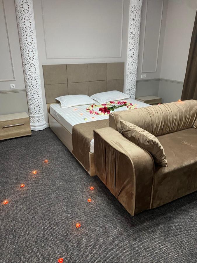 Sapphire Hotels Тараз Екстериор снимка